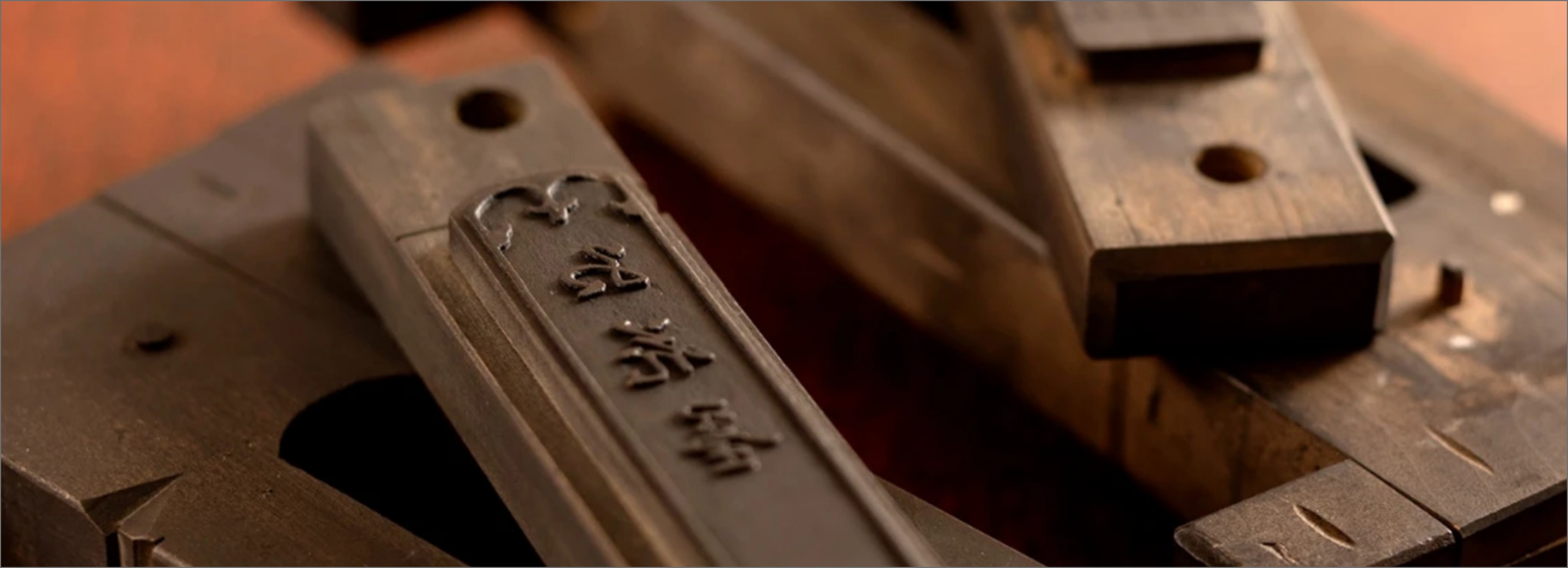 100年の「墨屋」が辿り着いた、筆記具の最終形。